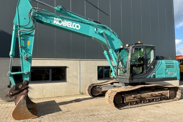 1 Kobelco SK210LC-10