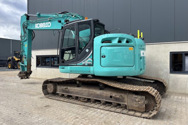 3 Kobelco SK230SRLC-5