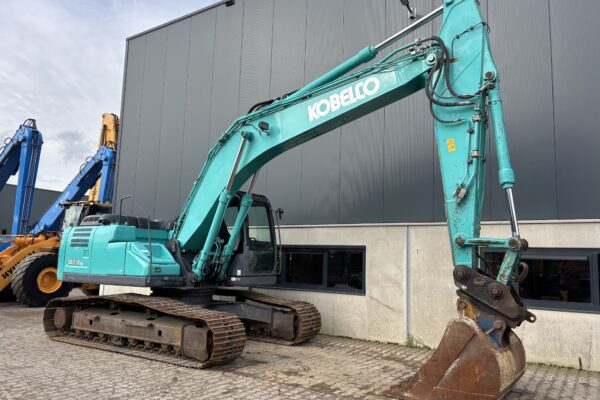 7 Kobelco SK210LC-10