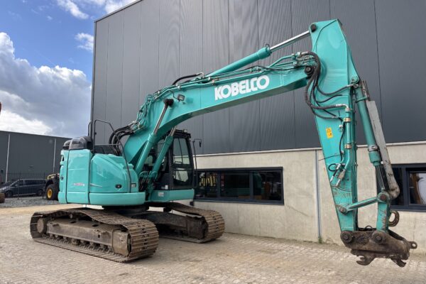 7 Kobelco SK230SRLC-5