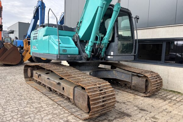 8 Kobelco SK210LC-10