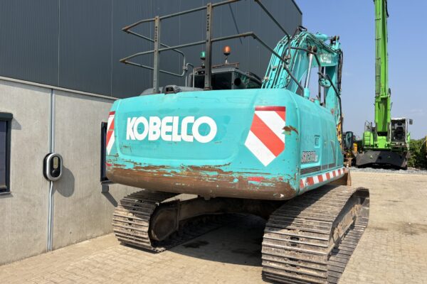8 Kobelco SK210LC-9