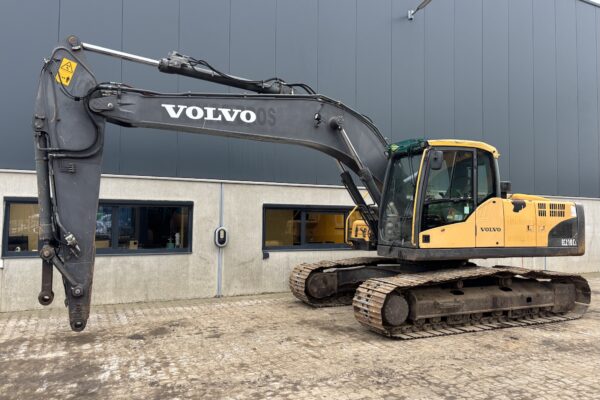1 Volvo EC210CL
