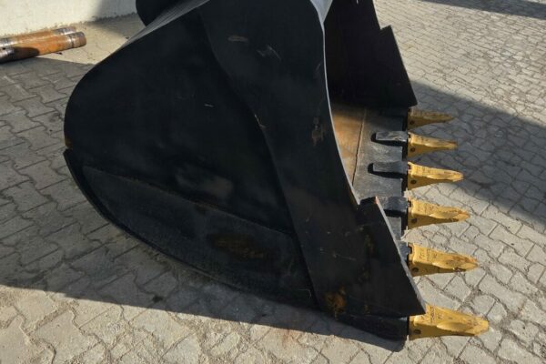 247520 teeth bucket (4)