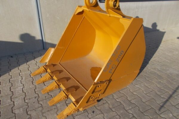 CAT 320 bucket