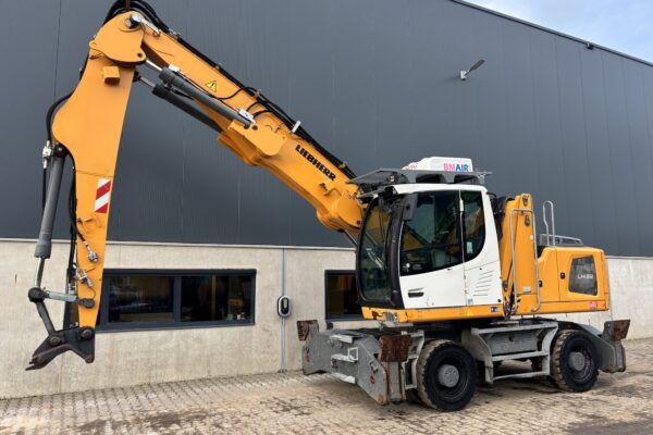 4 Liebherr LH22
