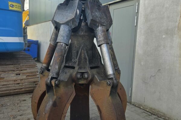 4827 Fuchs HDMS 600ltr (4)