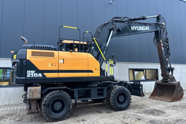 6 Hyundai HW210A