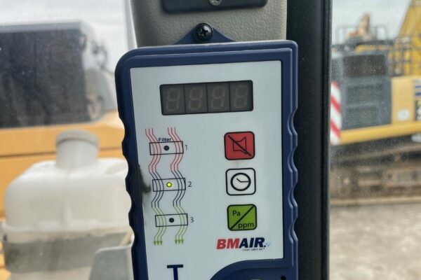 Cabin air filter system (2)