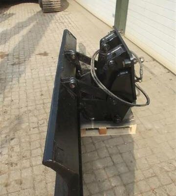 JCB-Blade---Schild_130W---175W-001396-3